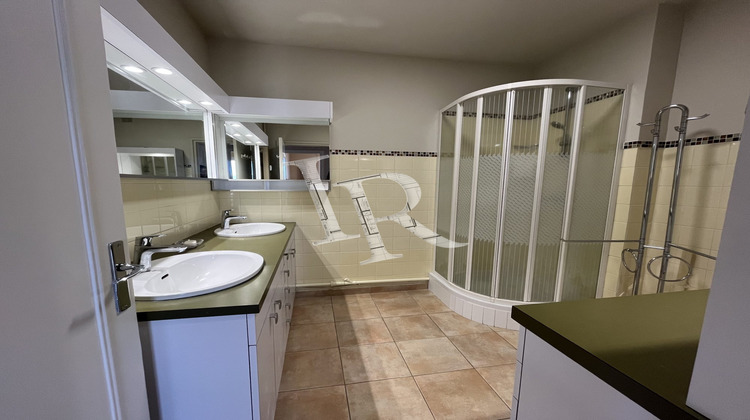 Ma-Cabane - Location Appartement Vals-près-le-Puy, 70 m²