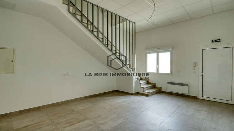 Ma-Cabane - Location Appartement VARENNES-JARCY, 58 m²