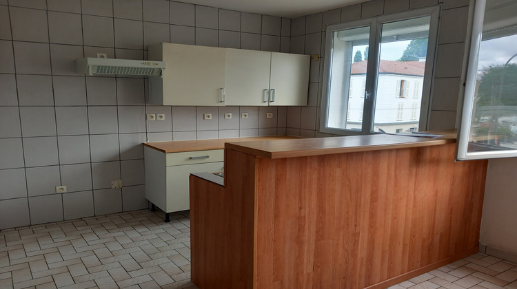 Ma-Cabane - Location Appartement Vaujours, 54 m²