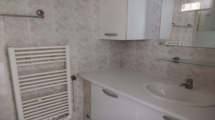 Ma-Cabane - Location Appartement Vaujours, 34 m²