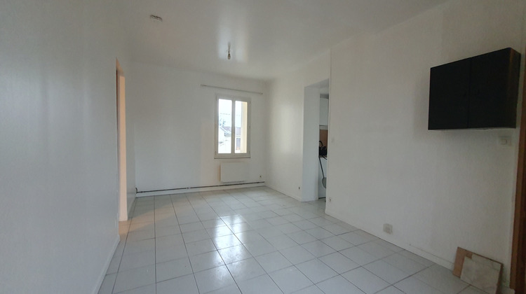 Ma-Cabane - Location Appartement Vaujours, 43 m²