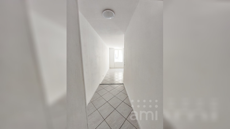 Ma-Cabane - Location Appartement VAUJOURS, 67 m²