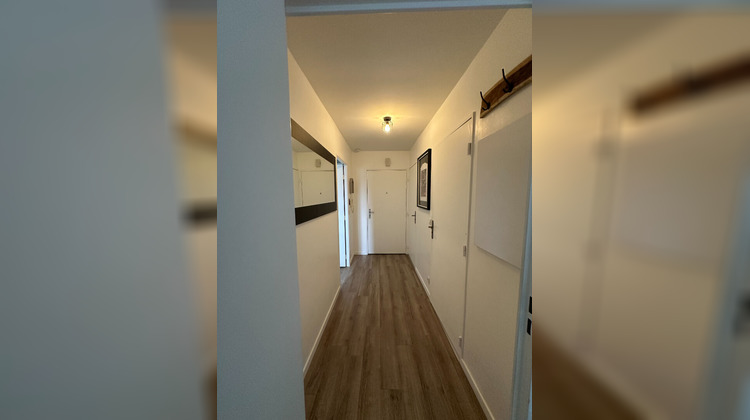 Ma-Cabane - Location Appartement VAUJOURS, 48 m²