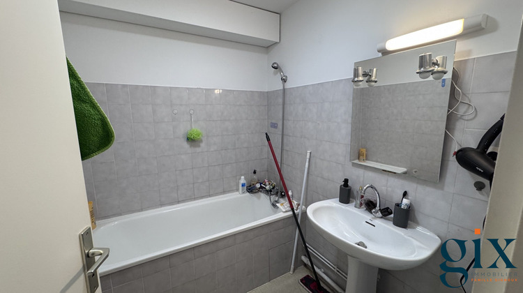 Ma-Cabane - Location Appartement Vaulnaveys-le-Haut, 33 m²