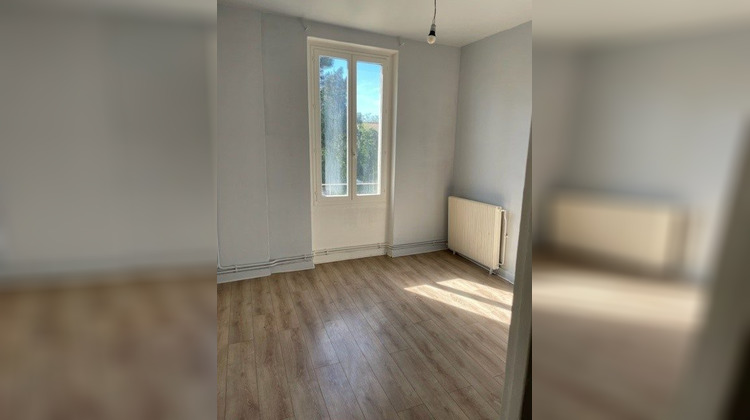 Ma-Cabane - Location Appartement Vaulx-en-Velin, 32 m²