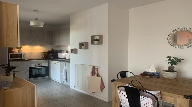 Ma-Cabane - Location Appartement VAULX-EN-VELIN, 44 m²