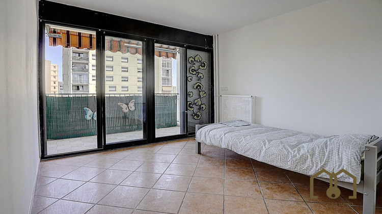 Ma-Cabane - Location Appartement Vaulx-en-Velin, 70 m²