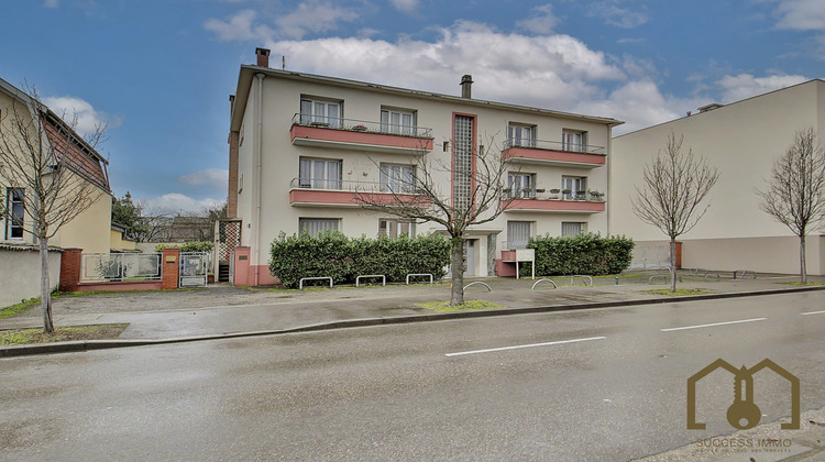 Ma-Cabane - Location Appartement Vaulx-en-Velin, 17 m²