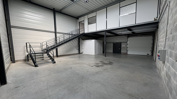 Ma-Cabane - Location Appartement VAULX-MILIEU, 124 m²