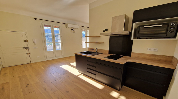Ma-Cabane - Location Appartement Vauvenargues, 43 m²
