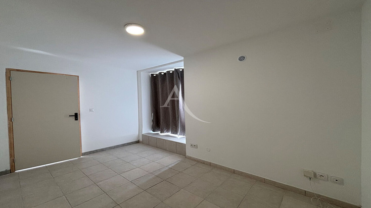 Ma-Cabane - Location Appartement VAUVERT, 38 m²