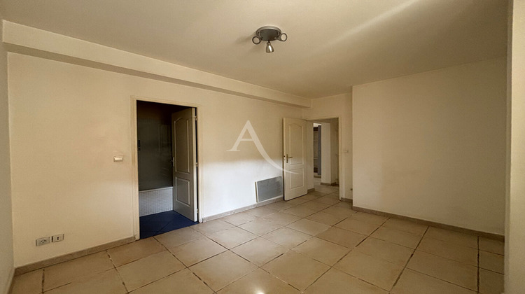 Ma-Cabane - Location Appartement VAUVERT, 33 m²