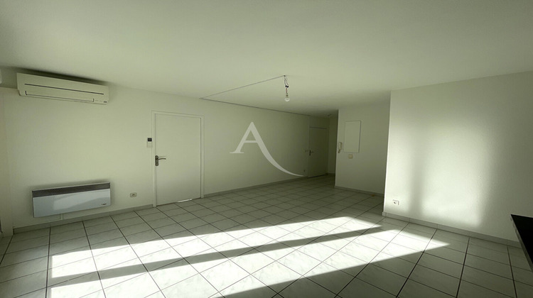 Ma-Cabane - Location Appartement VAUVERT, 54 m²