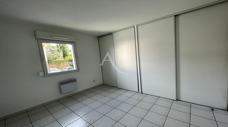 Ma-Cabane - Location Appartement VAUVERT, 54 m²