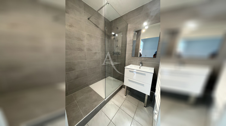 Ma-Cabane - Location Appartement VAUVERT, 54 m²