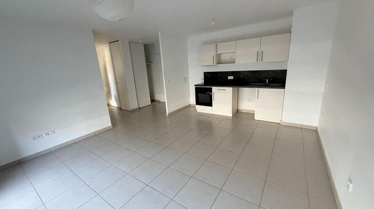 Ma-Cabane - Location Appartement VAUX-LE-PENIL, 57 m²