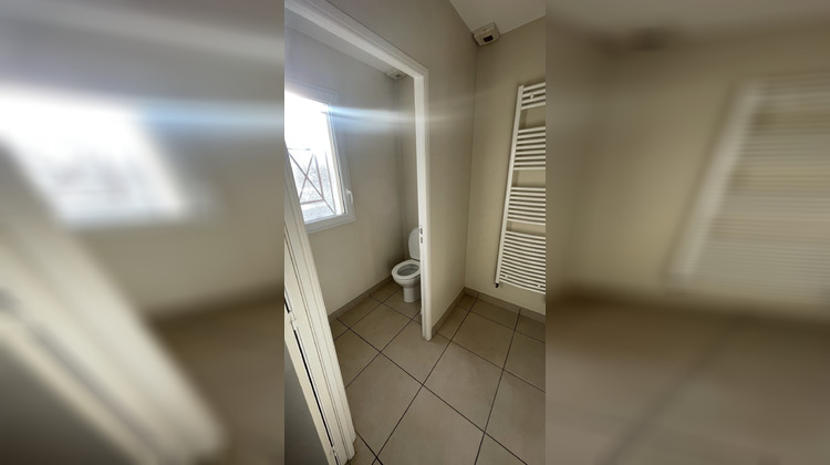 Ma-Cabane - Location Appartement VEAUCHE, 109 m²