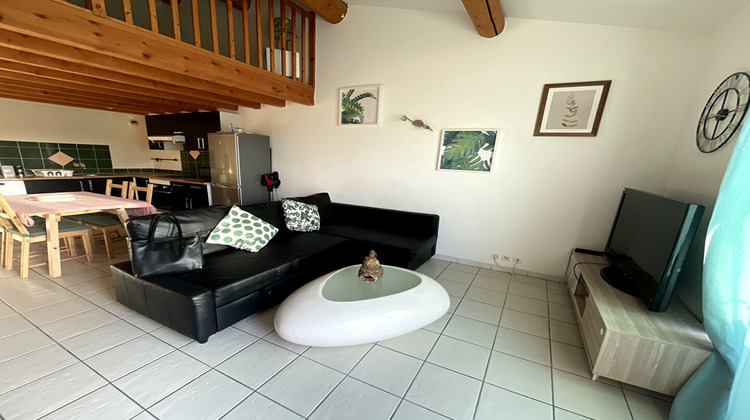 Ma-Cabane - Location Appartement VELAUX, 52 m²