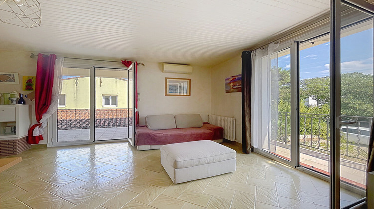 Ma-Cabane - Location Appartement VELAUX, 92 m²