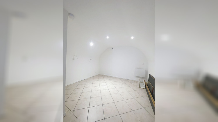 Ma-Cabane - Location Appartement VELAUX, 30 m²