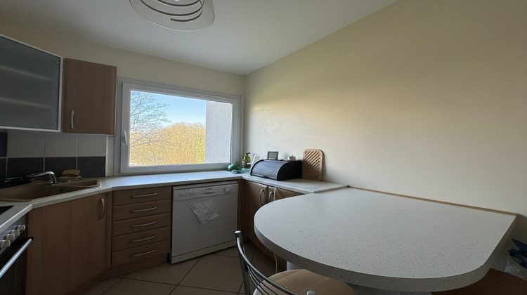 Ma-Cabane - Location Appartement Vélizy-Villacoublay, 77 m²