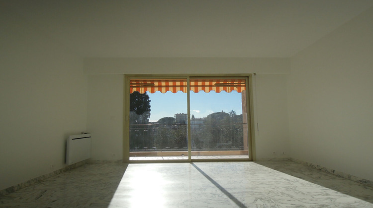 Ma-Cabane - Location Appartement VENCE, 70 m²
