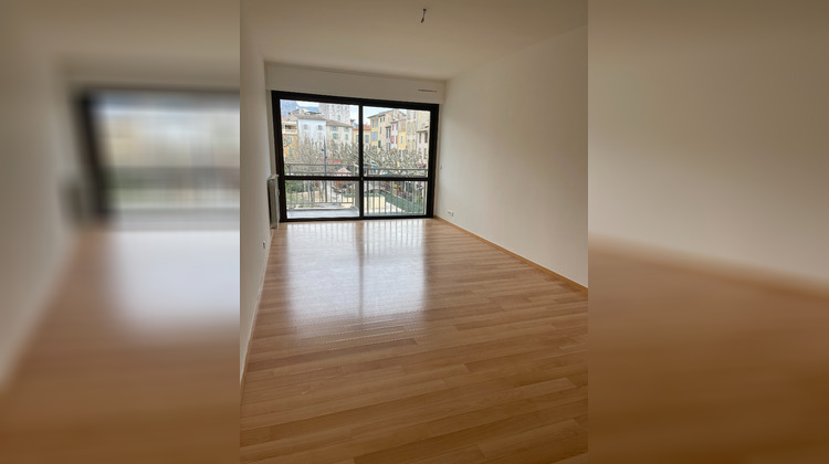 Ma-Cabane - Location Appartement VENCE, 60 m²