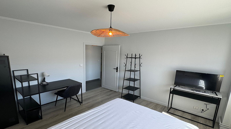 Ma-Cabane - Location Appartement VENISSIEUX, 99 m²