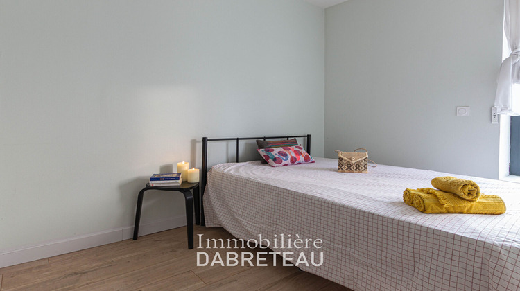 Ma-Cabane - Location Appartement VENISSIEUX, 149 m²