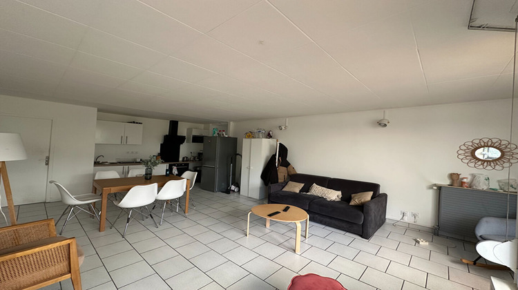 Ma-Cabane - Location Appartement VENISSIEUX, 85 m²