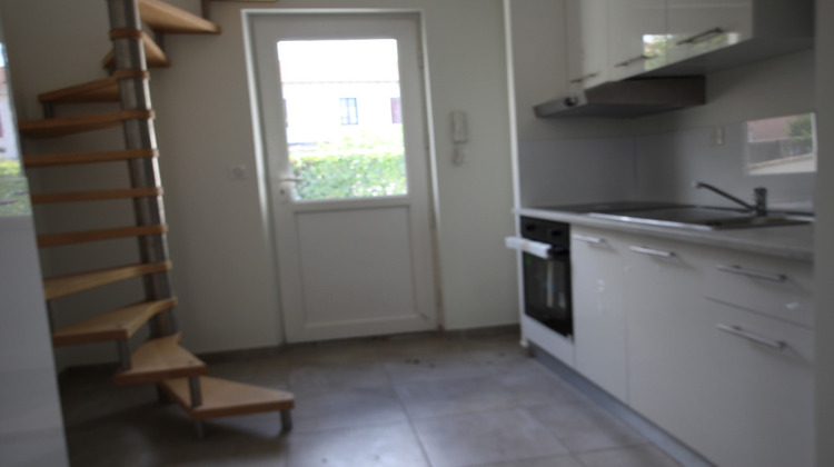 Ma-Cabane - Location Appartement VENISSIEUX, 35 m²