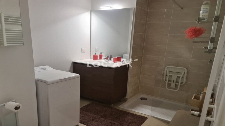 Ma-Cabane - Location Appartement Vénissieux, 50 m²