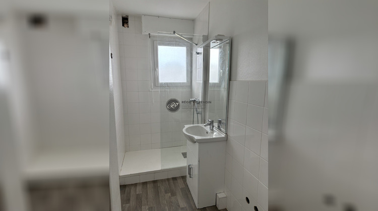 Ma-Cabane - Location Appartement Vénissieux, 61 m²
