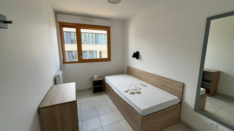 Ma-Cabane - Location Appartement VENISSIEUX, 99 m²