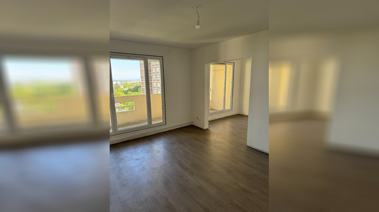 Ma-Cabane - Location Appartement VENISSIEUX, 76 m²