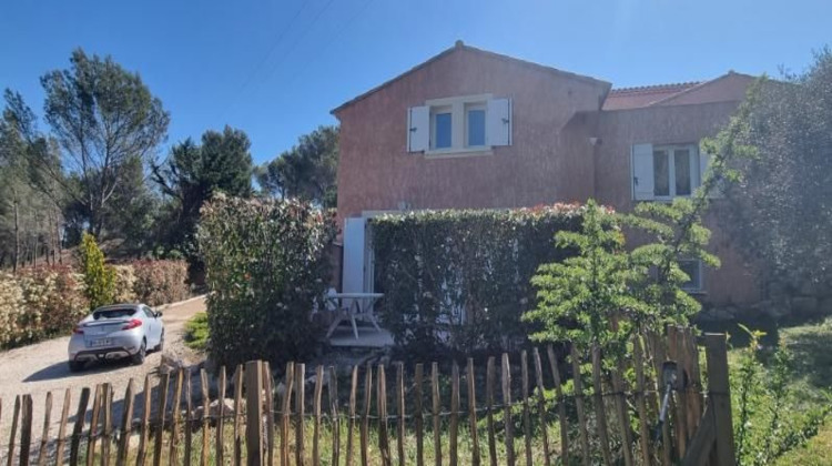 Ma-Cabane - Location Appartement VENTABREN, 60 m²