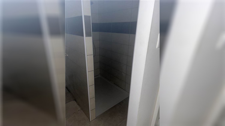 Ma-Cabane - Location Appartement Verclause, 81 m²