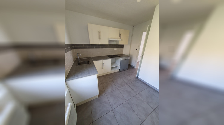Ma-Cabane - Location Appartement Vérin, 79 m²