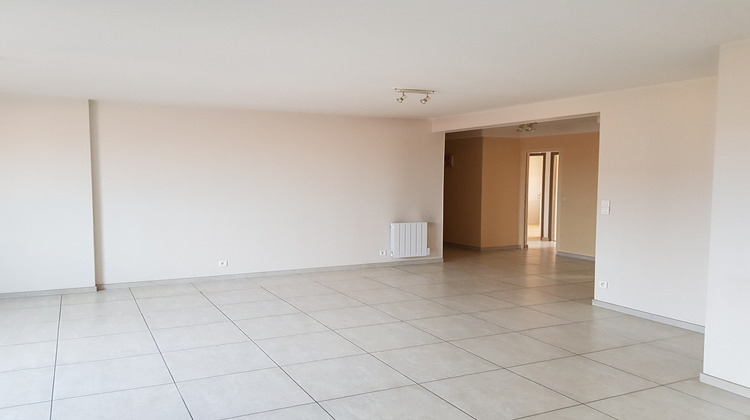 Ma-Cabane - Location Appartement Vernaison, 102 m²