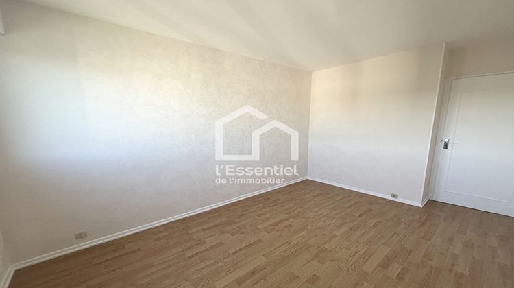 Ma-Cabane - Location Appartement VERNEUIL-SUR-SEINE, 72 m²