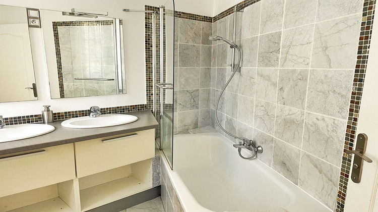 Ma-Cabane - Location Appartement VERSAILLES, 108 m²