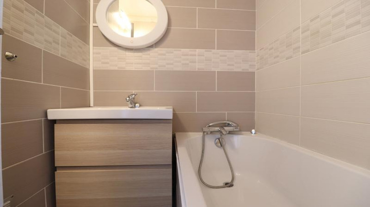 Ma-Cabane - Location Appartement VERSAILLES, 53 m²