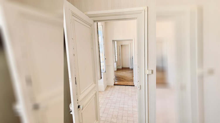 Ma-Cabane - Location Appartement VERSAILLES, 53 m²