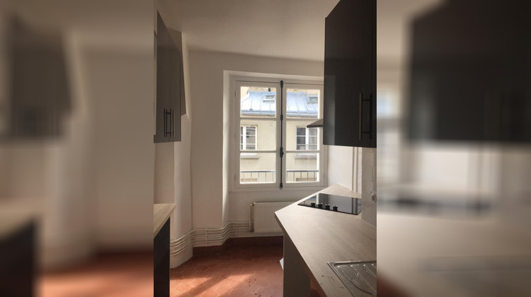 Ma-Cabane - Location Appartement VERSAILLES, 47 m²