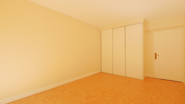 Ma-Cabane - Location Appartement VERSAILLES, 108 m²