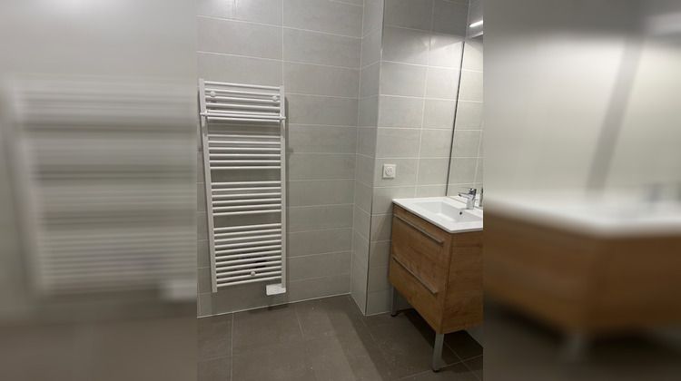 Ma-Cabane - Location Appartement VERSON, 62 m²