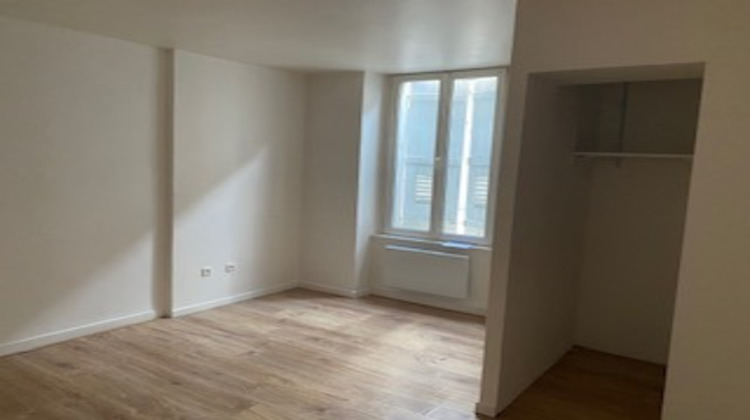 Ma-Cabane - Location Appartement VESOUL, 75 m²