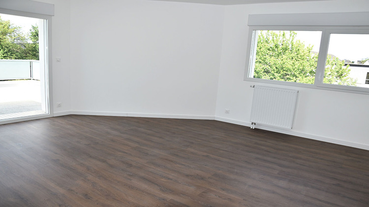 Ma-Cabane - Location Appartement VEZIN-LE-COQUET, 60 m²