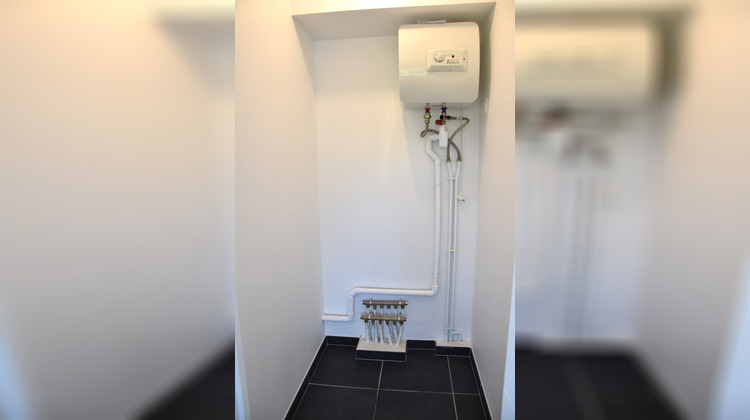 Ma-Cabane - Location Appartement VEZIN-LE-COQUET, 60 m²