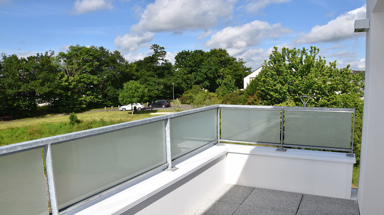 Ma-Cabane - Location Appartement VEZIN-LE-COQUET, 60 m²